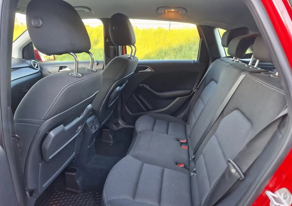 Mercedes-Benz Klasa B cena 35900 przebieg: 279821, rok produkcji 2013 z Orzesze małe 326